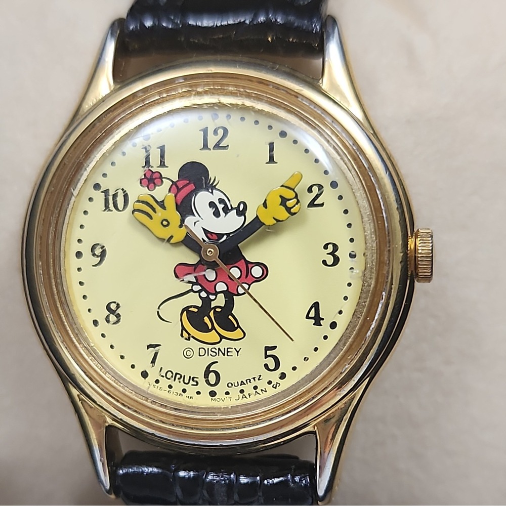 Y2K Lorus (Seiko) Disney Minnie Mouse V515-6080 Gold Plated Watch Black Leather